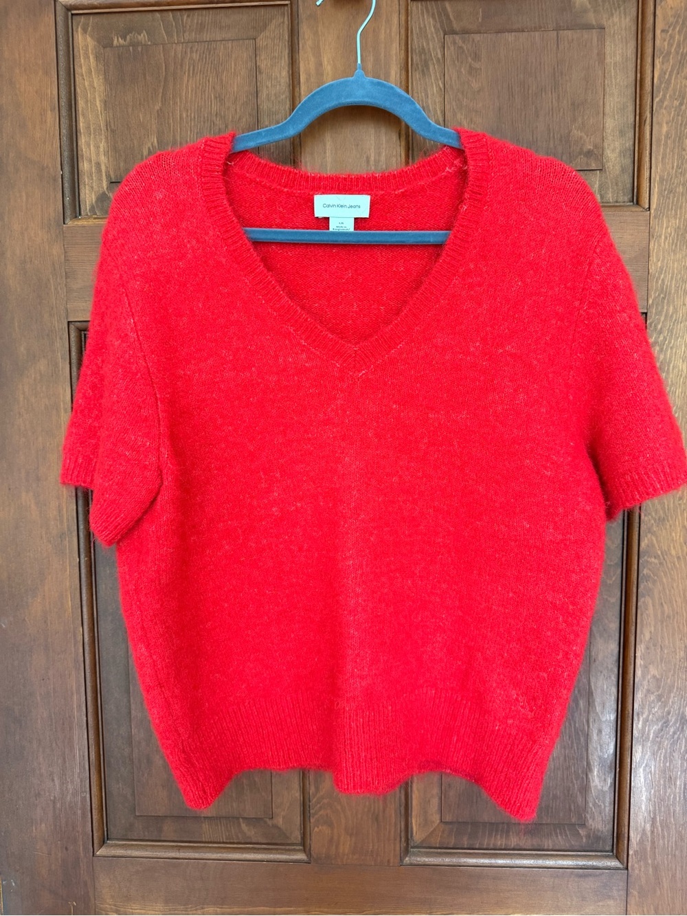 Calvin Klein Jeans Red Fuzzy V-Neck Short Sleeve Sweater L